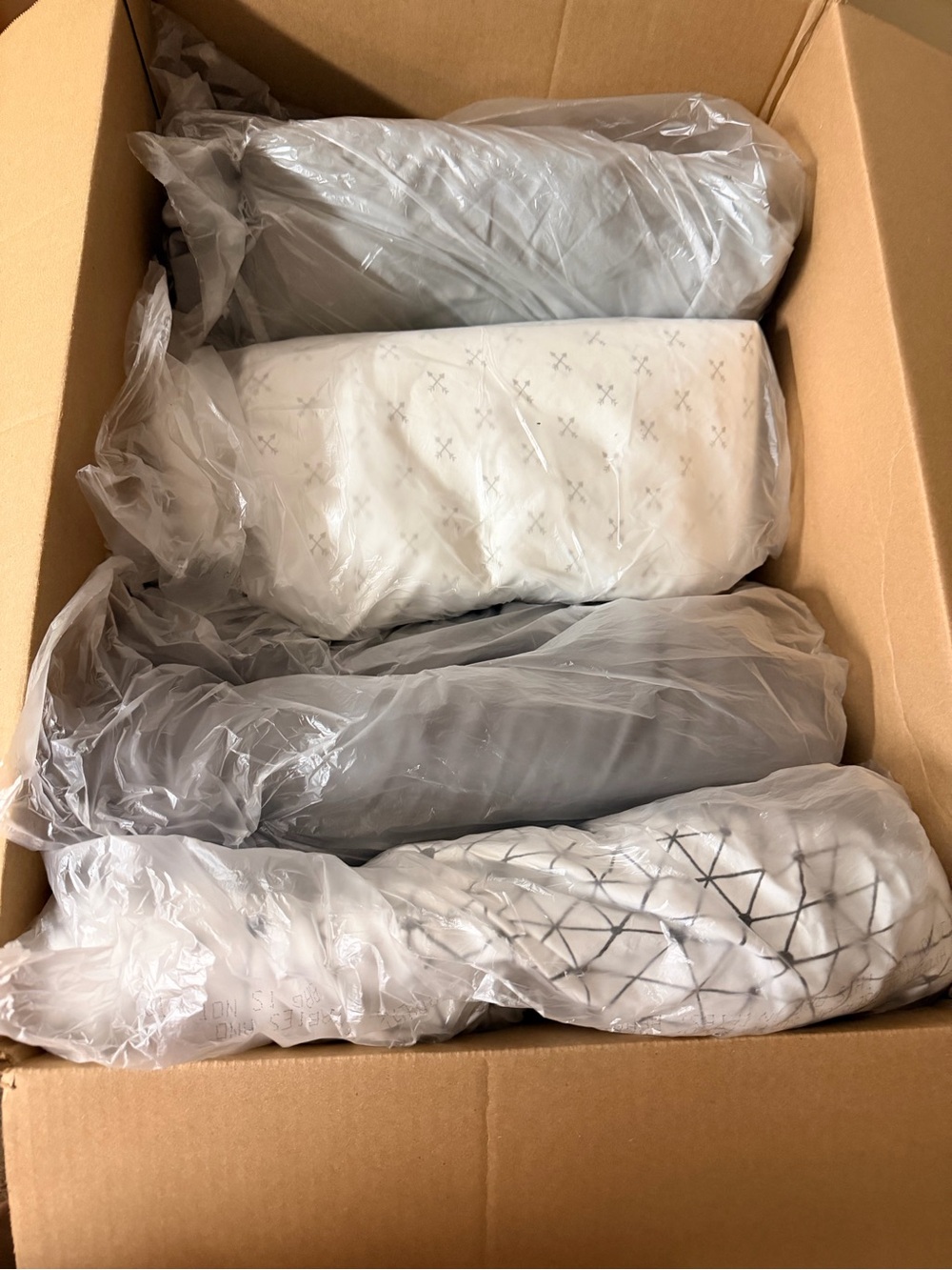 Soft Cotton and polyester TWIN Bedding complete 3 pc Sets